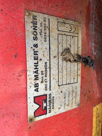 630553-24 Iseki TXG 23 with folding plow and salt / sand spreader