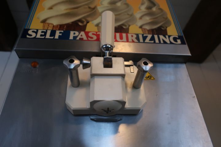 581444-16 Soft ice cream machine, Carpigiani DL / 181 / pSP