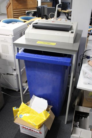 368825-1 Document shredder on stand, HSM 386.2