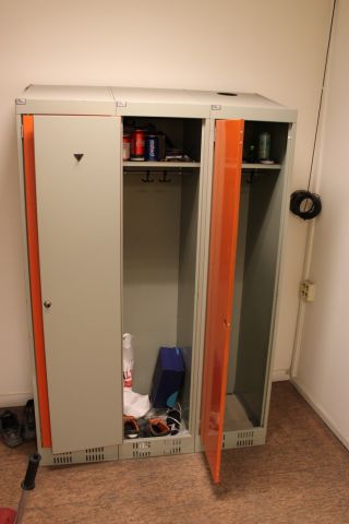 368854-5 Dressing cabinet, a total of 23 compartments.