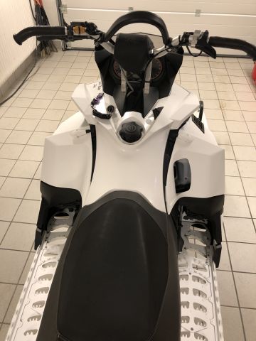 631065-9 Snowmobile - Ski-Doo Freeride 800 E-Tec 146" -12