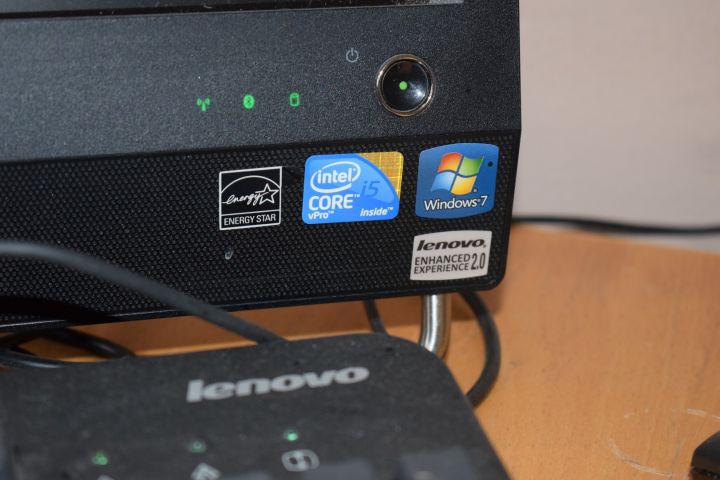 593976-4 Pc All-in-one Lenovo ThinkCentre M90z 23 "