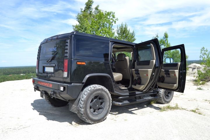 631072-11 Hummer H2 ALL BLACK 6.0 Vortec 243kW