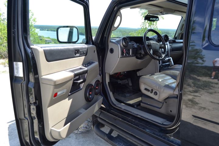 631072-12 Hummer H2 ALL BLACK 6.0 Vortec 243kW