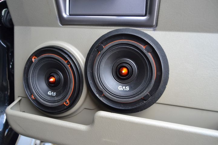 631072-14 Hummer H2 ALL BLACK 6.0 Vortec 243kW