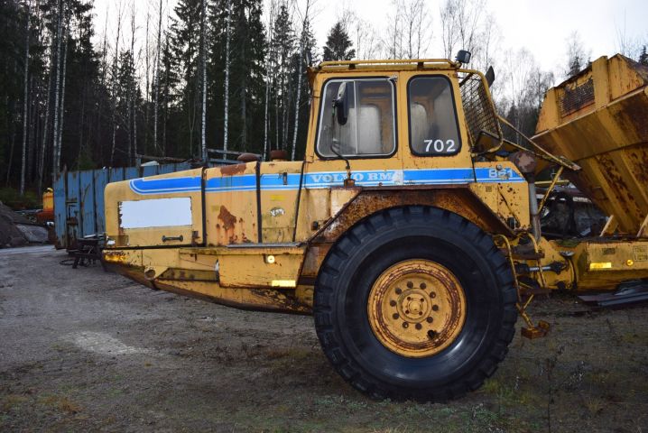 631184-5 Dumper Volvo BM 861