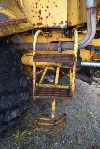 631184-29 Dumper Volvo BM 861