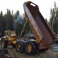 631184-35 Dumper Volvo BM 861