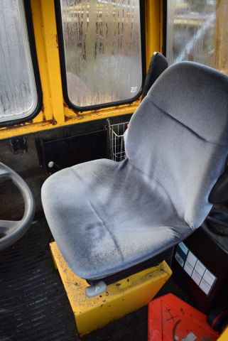 631184-43 Dumper Volvo BM 861