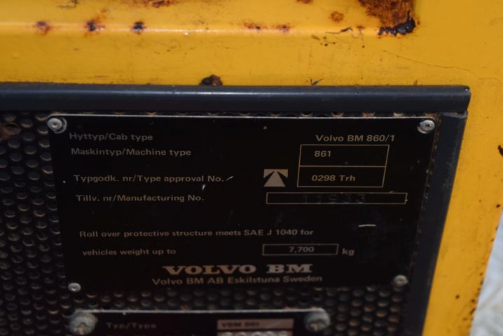 631184-44 Dumper Volvo BM 861