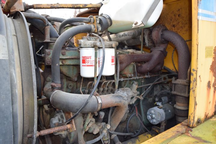 631184-52 Dumper Volvo BM 861