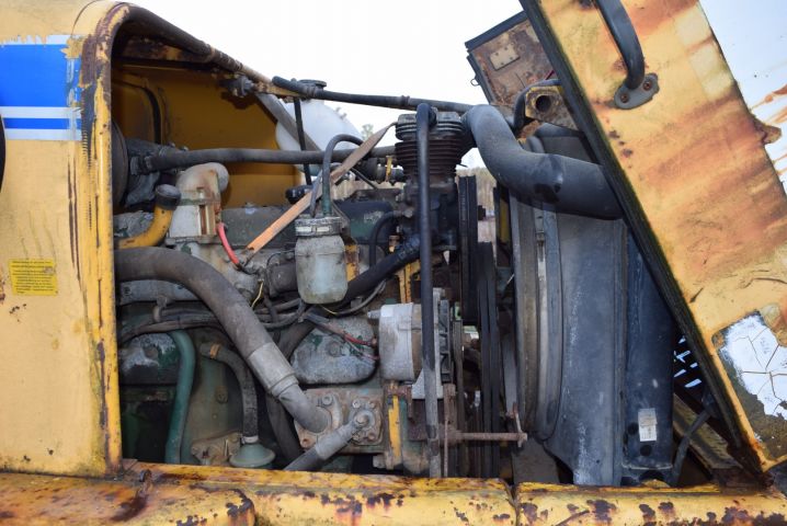 631184-53 Dumper Volvo BM 861