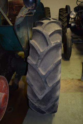 631187-26 Veteran Tractor Field Marshall Series 2 - 1950