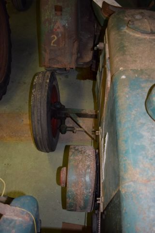 631187-24 Veteran Tractor Field Marshall Series 2 - 1950