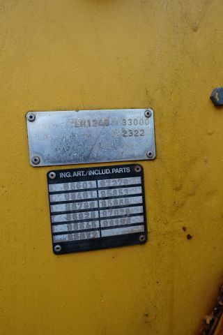 631199-15 Volvo LM 1240