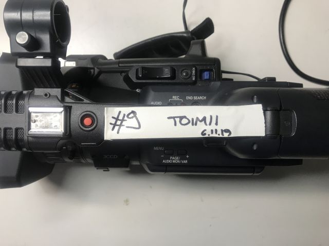 622203-9 Panasonic AGHVX201AE DVC Pro HD P2 camcorder