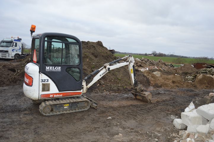 631239-1 Crawler excavator Bobcat 323