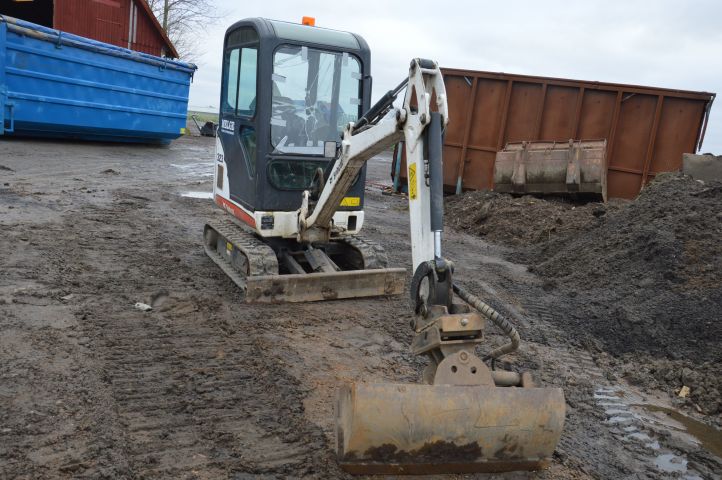631239-3 Crawler excavator Bobcat 323
