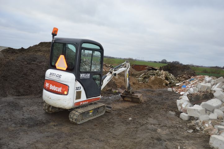 631239-4 Crawler excavator Bobcat 323