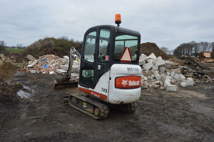 631239-6 Crawler excavator Bobcat 323