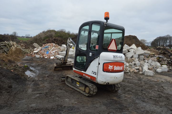 631239-7 Crawler excavator Bobcat 323