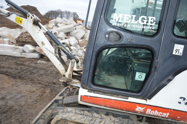 631239-9 Crawler excavator Bobcat 323