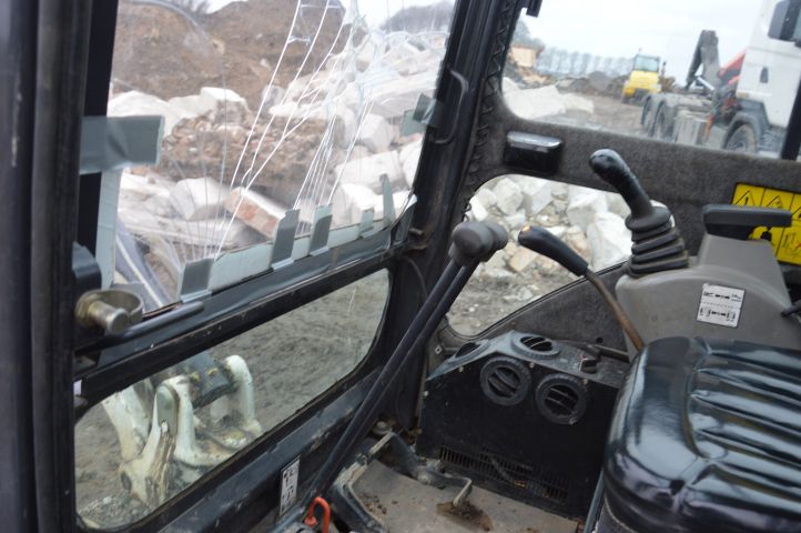 631239-13 Crawler excavator Bobcat 323