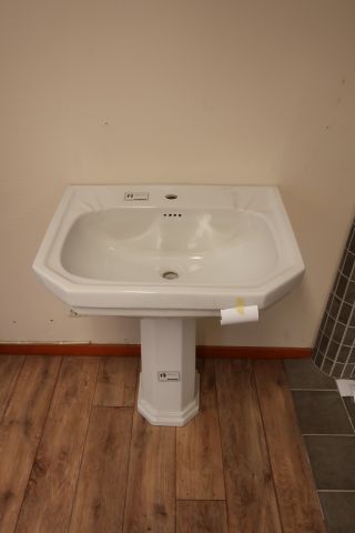 581469-2 Washbasin, Athenas Indusa