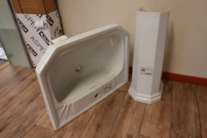 581469-10 Washbasin, Athenas Indusa