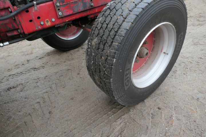 632255-24 Volvo BM650- 1980