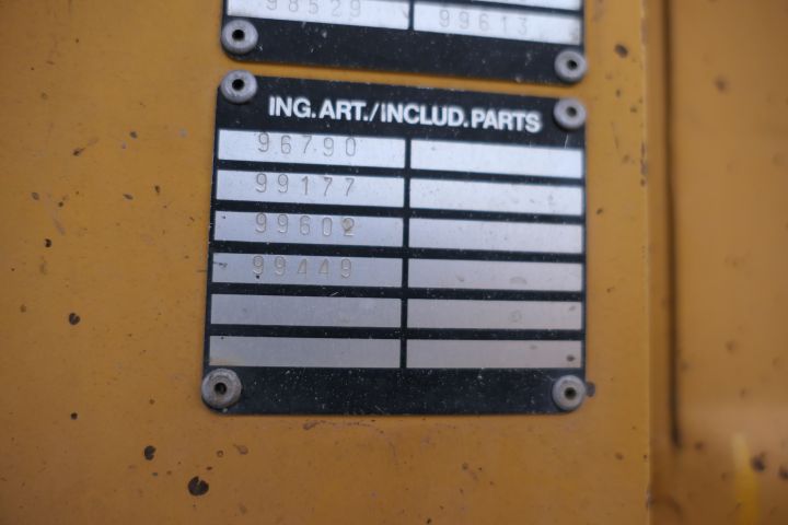 632256-12 Volvo Lm 642 -1984