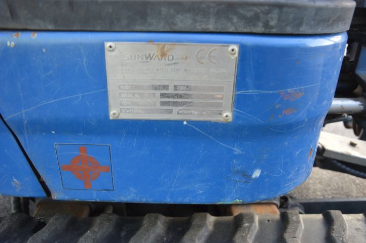 632398-13 Mini excavator SUNWARD SWE 08 -2009 only 268 hours