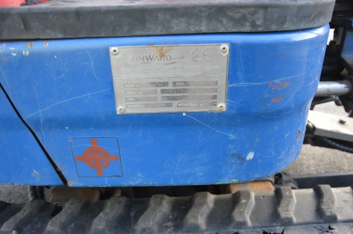 632398-14 Mini excavator SUNWARD SWE 08 -2009 only 268 hours