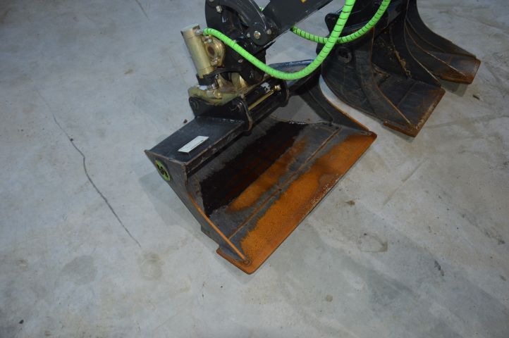 632407-13 Crawler excavator Eurocomach ES 12 ZT (10h) + 3 buckets - 2018