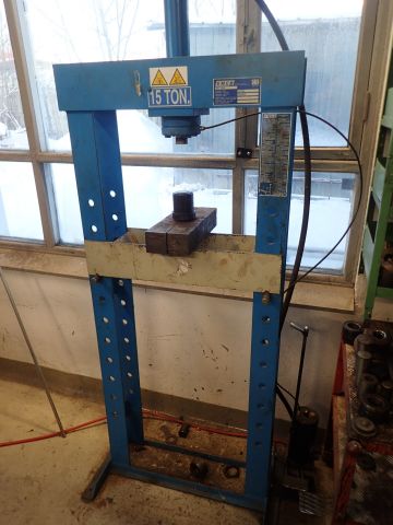 618040-1 Hydraulic press 15 tons