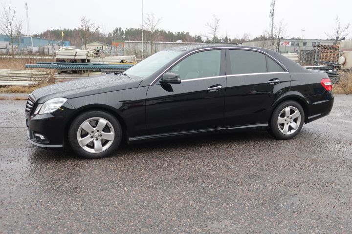 627985-2 Mercedes-Benz E 220 CDI BlueEFFICIENCY 5G-Tronic, 170hp, AMG package - 2010