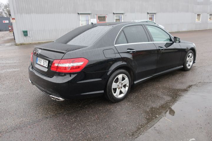 627985-12 Mercedes-Benz E 220 CDI BlueEFFICIENCY 5G-Tronic, 170hp, AMG package - 2010