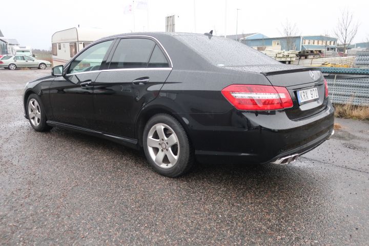 627985-17 Mercedes-Benz E 220 CDI BlueEFFICIENCY 5G-Tronic, 170hp, AMG package - 2010