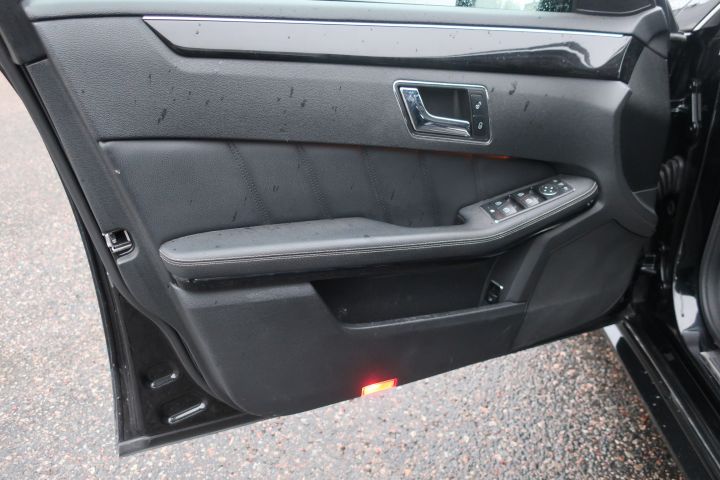 627985-35 Mercedes-Benz E 220 CDI BlueEFFICIENCY 5G-Tronic, 170hp, AMG package - 2010