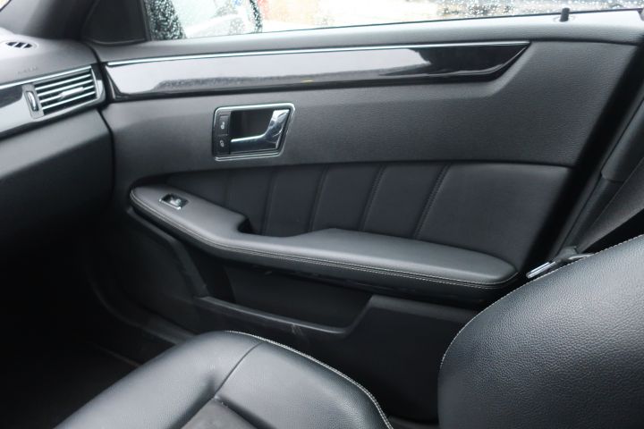 627985-43 Mercedes-Benz E 220 CDI BlueEFFICIENCY 5G-Tronic, 170hp, AMG package - 2010