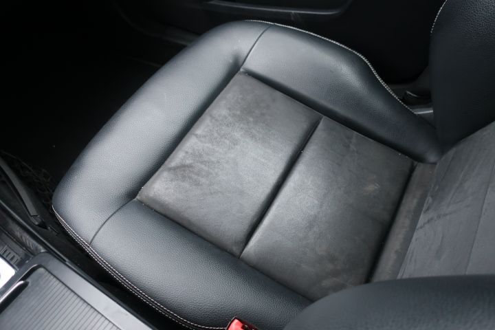 627985-44 Mercedes-Benz E 220 CDI BlueEFFICIENCY 5G-Tronic, 170hp, AMG package - 2010