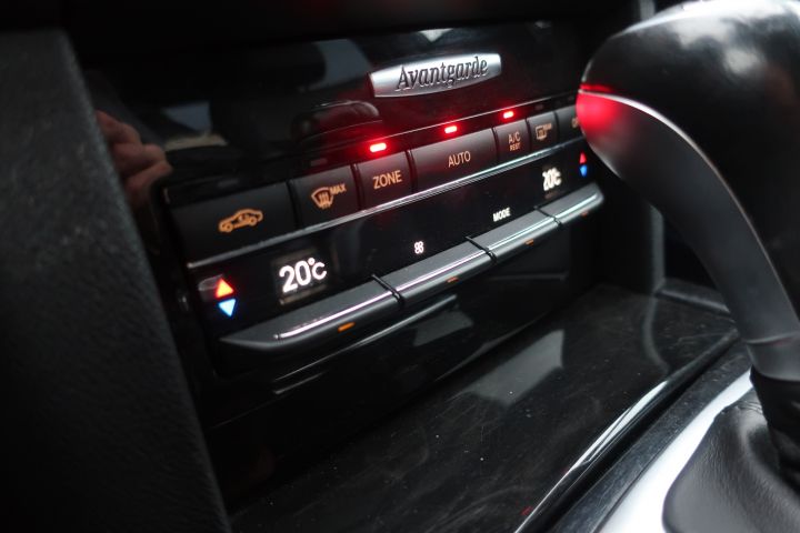 627985-52 Mercedes-Benz E 220 CDI BlueEFFICIENCY 5G-Tronic, 170hp, AMG package - 2010