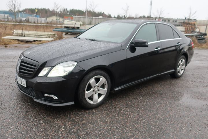 627985-56 Mercedes-Benz E 220 CDI BlueEFFICIENCY 5G-Tronic, 170hp, AMG package - 2010