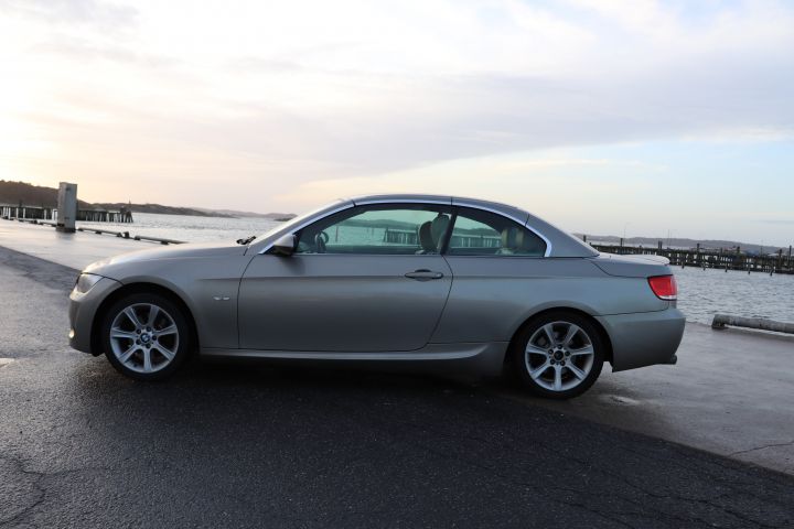 554970-2 BMW 320i Convertible Automatic, 170hp -08