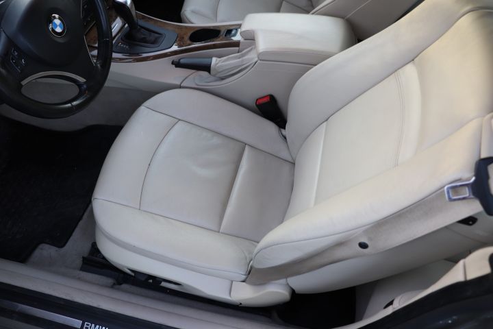 554970-7 BMW 320i Convertible Automatic, 170hp -08