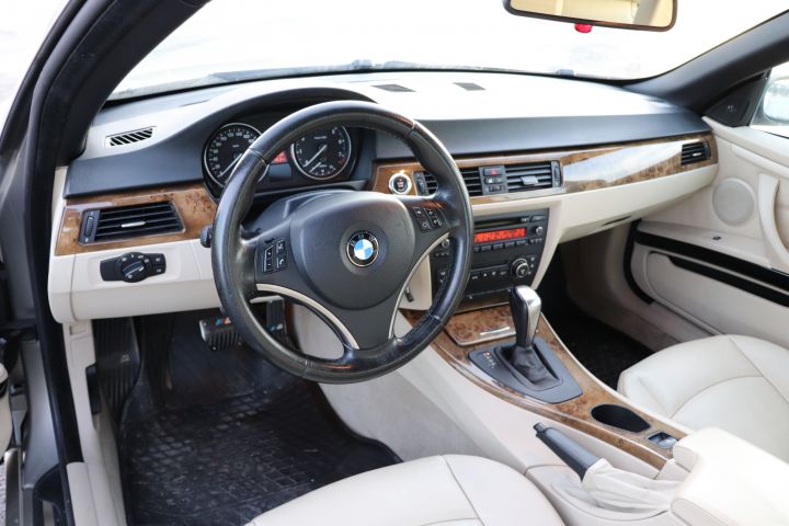 554970-8 BMW 320i Convertible Automatic, 170hp -08