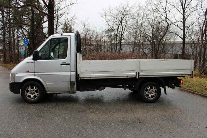 633586-4 Volkswagen LT35 -06 Flak Reg.no: XTW609