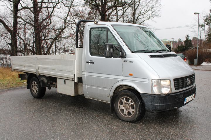 633586-9 Volkswagen LT35 -06 Flak Reg.no: XTW609