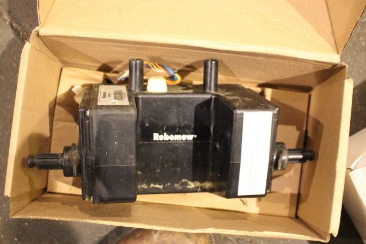 627013-6 Robot mower Robomow RX20 Pro -2017, rep obj