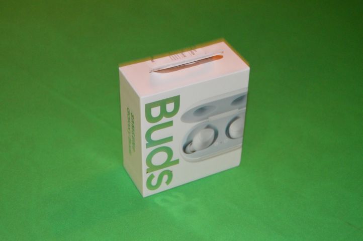 594110-5 Earbuds R170 White
